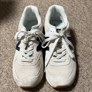 New balance 574 White and Black Sneakers women’s 8